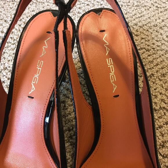 Via Spiga Black Patent Leather Gable Slingback Heels - 8M - Picture 3 of 8